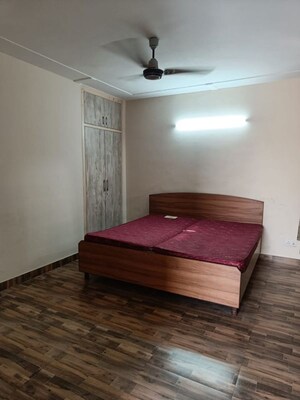 Room in 2 BHK Builder Floor at Khirki Extension – for Rent