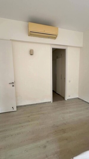 Room in 2 BHK Apartment at Ireo Skyon, Sector 60 – for Rent