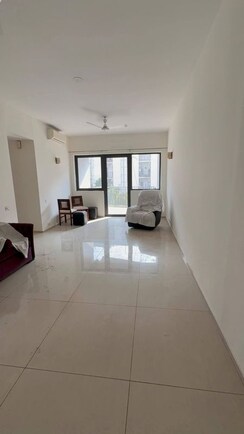 2 BHK + Servant Room Apartment For Rent in Ireo Skyon