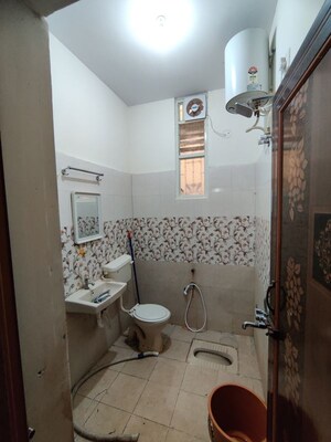 Bathroom in 1 BHK Apartment at High Grounds – for Rent
