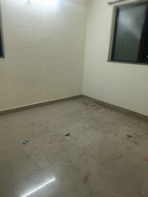 Room in 4 BHK Apartment at Gulmohar Queenstown Kharadi, Kharadi – for Rent