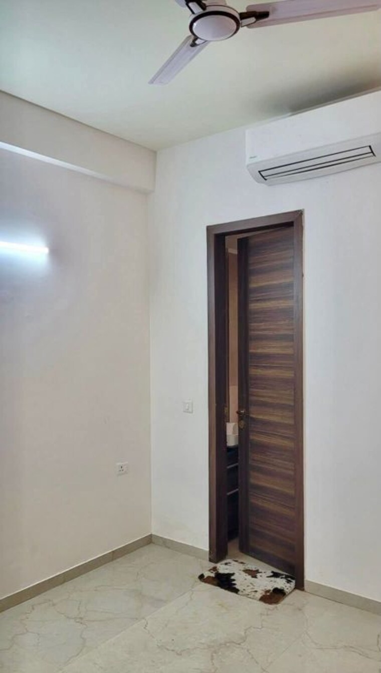 Room, smart-world-orchard 3 Bedroom 1758 Sq.Ft. Apartment In Sector 61 Gurgaon 10416432