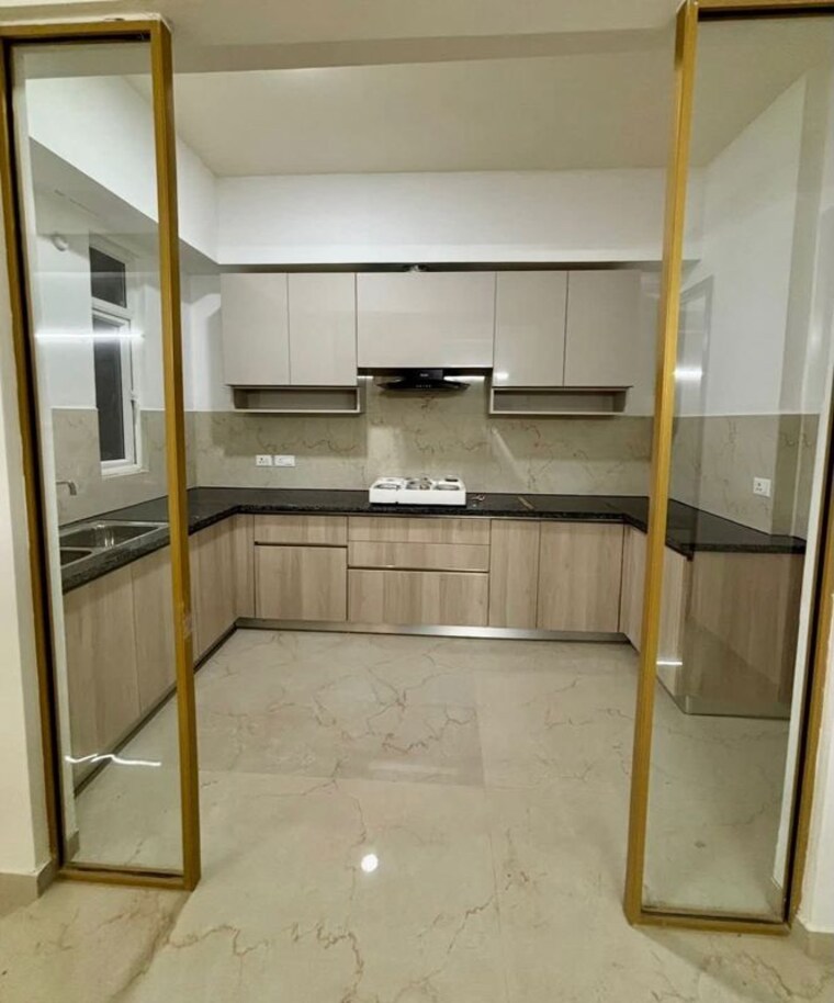 Kitchen, smart-world-orchard 3 Bedroom 1758 Sq.Ft. Apartment In Sector 61 Gurgaon 10416432