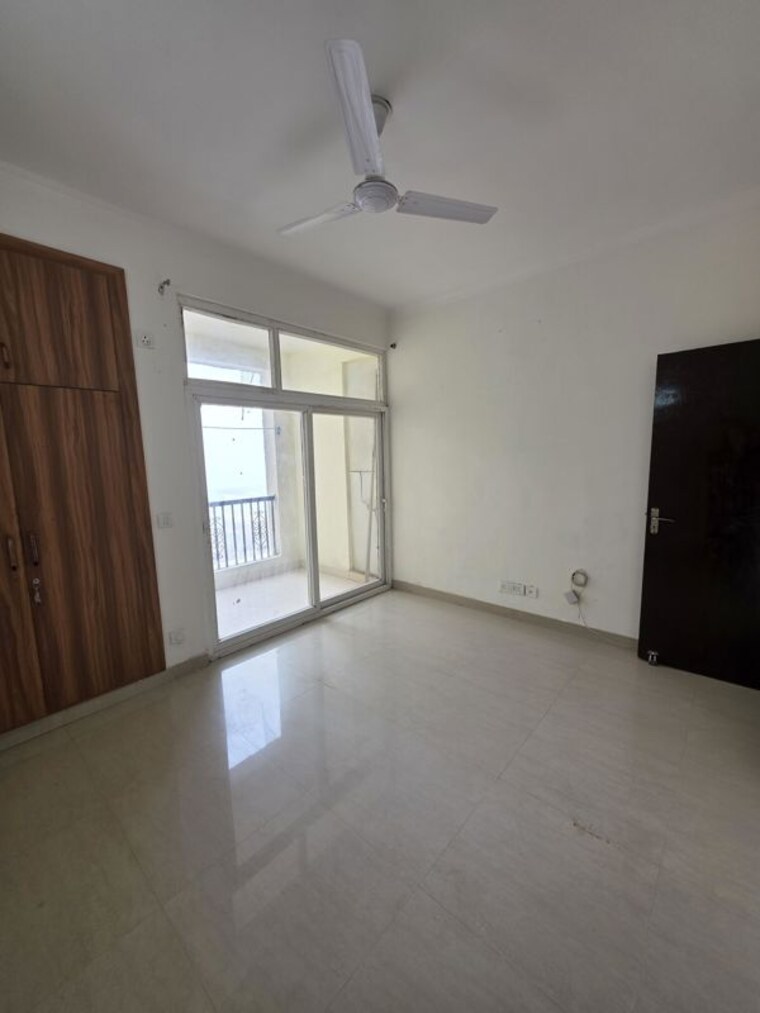 Room, amrapali-silicon-city 3 Bedroom 1325 Sq.Ft. Apartment In Sector 76 Noida 10416439