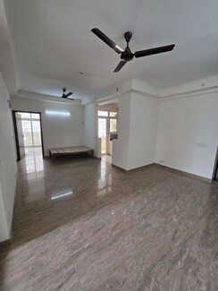 3 BHK Apartment For Sale in Amrapali Silicon City