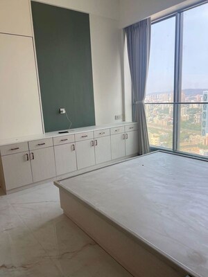 Room in 4 BHK Apartment at Rustomjee Crown, Prabhadevi – for Sale