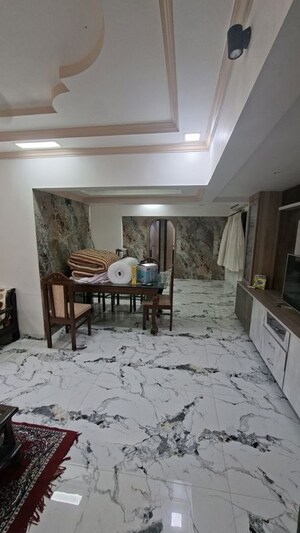 Bedroom in 4 BHK Apartment at C Teja Kaavya Beachwood CHS, Kandivali West – for Rent