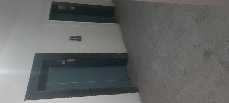undefined, patparganj 3 Bedroom 1300 Sq.Ft. Apartment In Patparganj Delhi 10416424