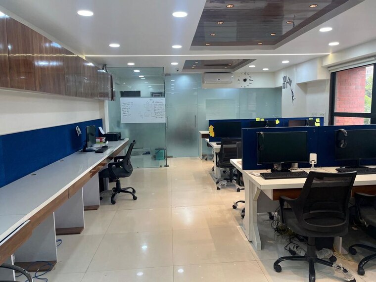Team Area, iscon-emporio Commercial Office Space 1413 Sq.Ft. In Jodhpur Ahmedabad 10416469