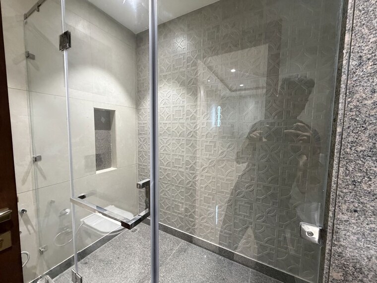 Bathroom, kirti nagar 4 Bedroom 2700 Sq.Ft. Builder Floor In Kirti Nagar Delhi 10416475