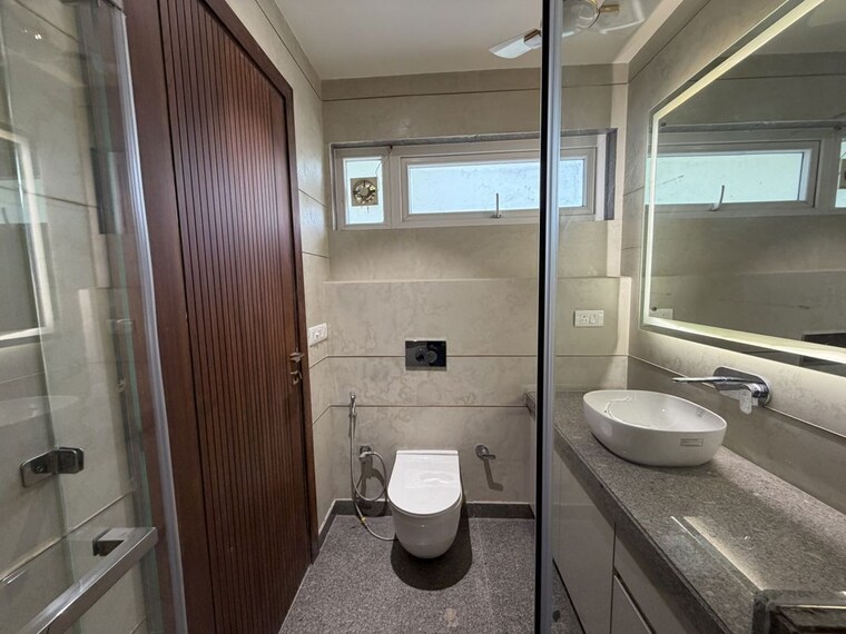 Bathroom, kirti nagar 4 Bedroom 2700 Sq.Ft. Builder Floor In Kirti Nagar Delhi 10416475