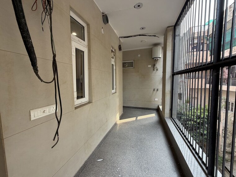 undefined, kirti nagar 4 Bedroom 2700 Sq.Ft. Builder Floor In Kirti Nagar Delhi 10416475