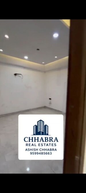 Room in 3 BHK Builder Floor at Jaunapur – for Sale