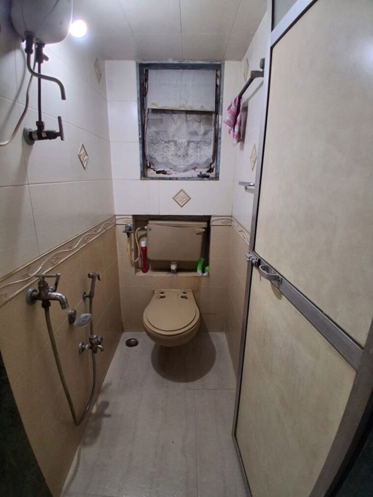 Bathroom, pestom-sagar-colony 1 Bedroom 550 Sq.Ft. Apartment In Chembur Mumbai 10416493