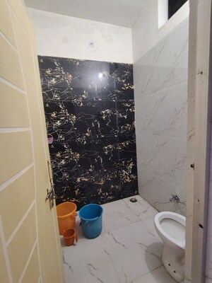 Bathroom in 2 BHK Independent House at Ganeshpur Rahmanpur – for Rent