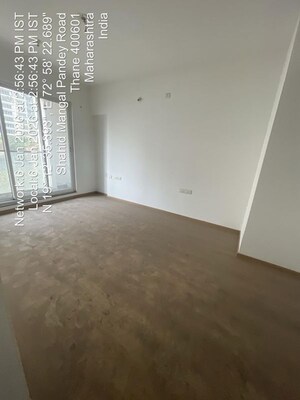 Room in 2 BHK Apartment at Sheth Avalon, Laxmi Nagar – for Sale
