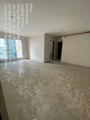 Room in 2 BHK Apartment at Sheth Avalon, Laxmi Nagar – for Sale