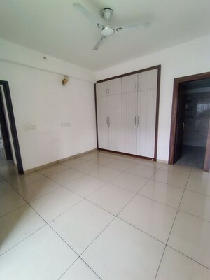 Room in 3 BHK Apartment at Gulshan Bellina, Sector 16 Greater Noida – for Sale