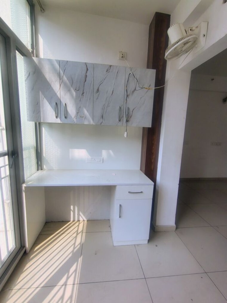 Kitchen, gulshan-bellina 3 Bedroom 1350 Sq.Ft. Apartment In Sector 16 Greater Noida Greater Noida 10416531