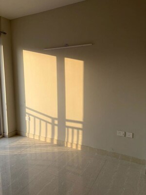 Room in 2 BHK Apartment at Eldeco Live By The Greens, Sector 150 – for Rent