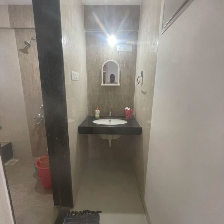 Room, industrial area 2 Bedroom 850 Sq.Ft. Apartment In Industrial Area Pune 10416541