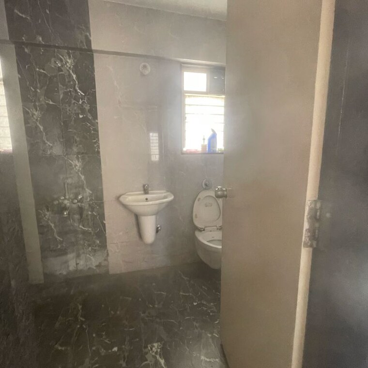 Bathroom, industrial area 2 Bedroom 850 Sq.Ft. Apartment In Industrial Area Pune 10416541