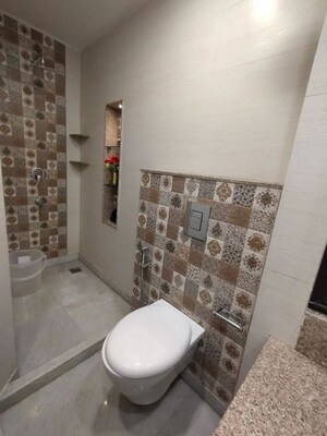 Bathroom in 4 BHK Builder Floor at Sector 32 – for Rent