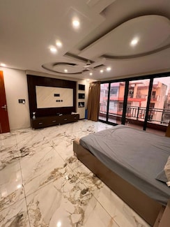 4 BHK Builder Floor For Rent in Medi City
