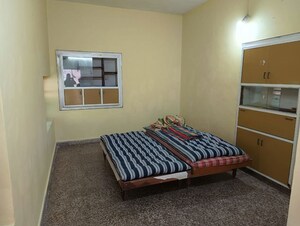 Bedroom in 1 RK Apartment at Jivraj Park – for Rent