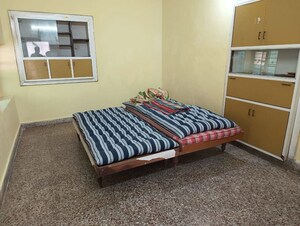 Bedroom in 1 RK Apartment at Jivraj Park – for Rent