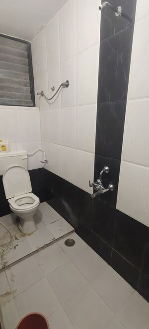 Bathroom in 1 RK Apartment at Kamgar Putala Vasahat – for Rent