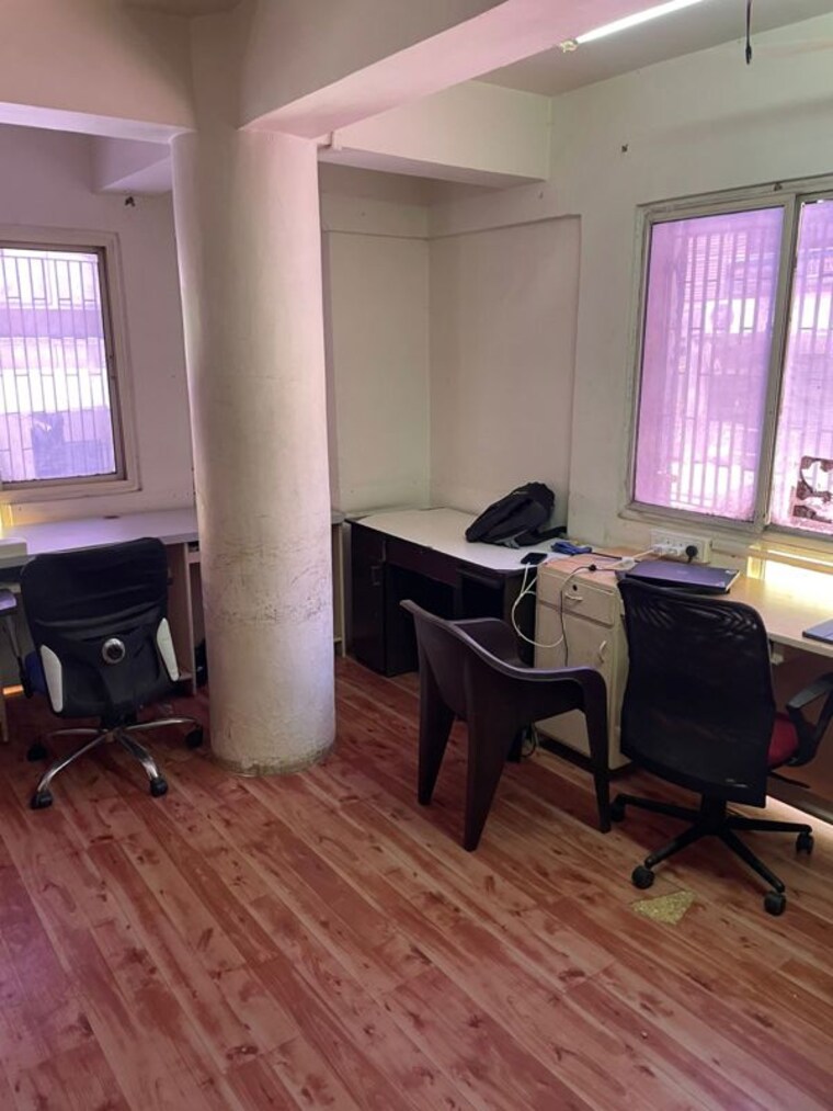 Team Area, usman pura Commercial Office Space 440 Sq.Ft. In Usman Pura Ahmedabad 10416595