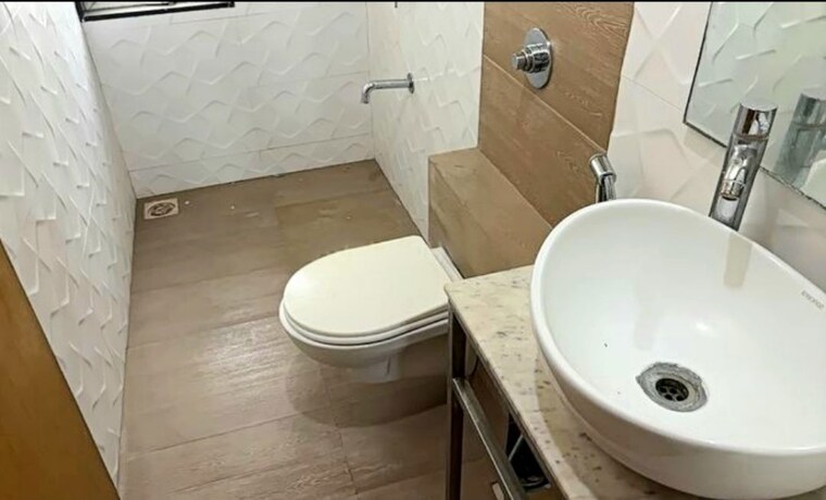 Bathroom, shobha-suman-apartment 1 Bedroom 600 Sq.Ft. Apartment In Mulund West Mumbai 10416596