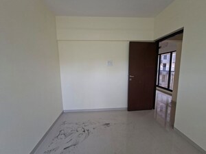 Room in 2 BHK Apartment at Avkar Happy Homes CHS Ltd, Borivali West – for Rent