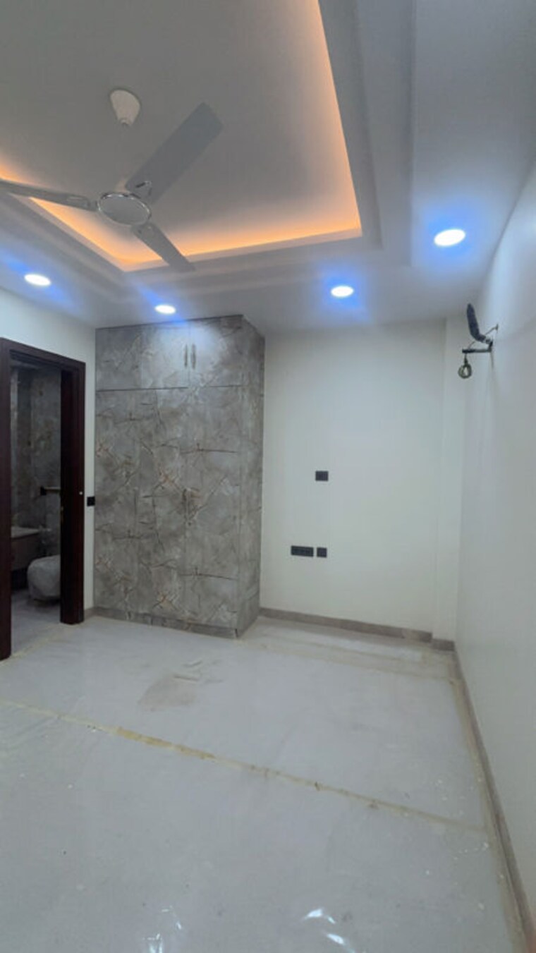 Room, naraina 4 Bedroom 2050 Sq.Ft. Builder Floor In Naraina Delhi 10416598