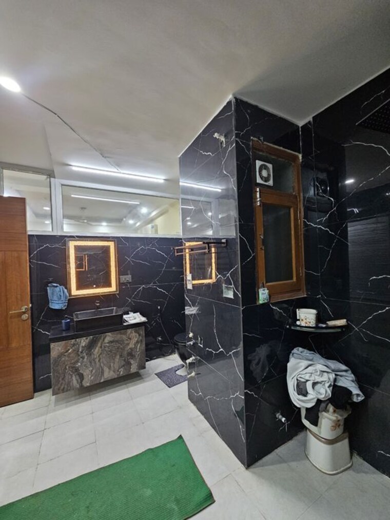 Gym, chattarpur 4 Bedroom 2000 Sq.Ft. Builder Floor In Chattarpur Delhi 10416630