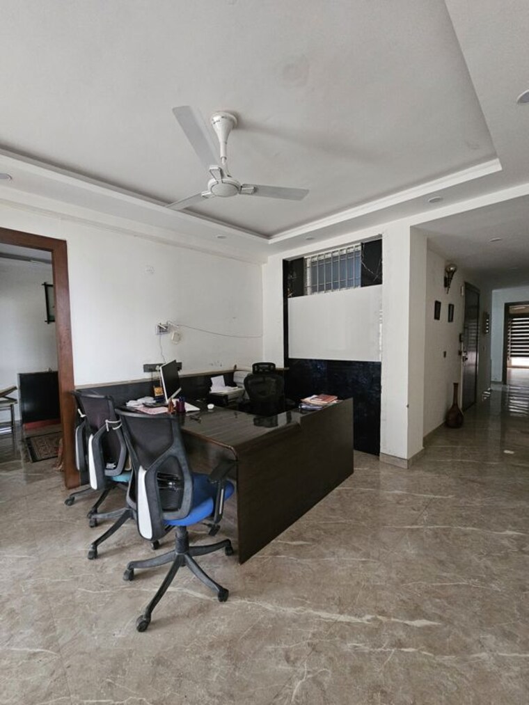 Gym, chattarpur 5 Bedroom 3000 Sq.Ft. Builder Floor In Chattarpur Delhi 10416633