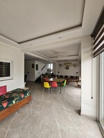5 BHK + Pooja Room,Servant Room,Study Room 3000 Sq.Ft. Builder Floor in Chattarpur