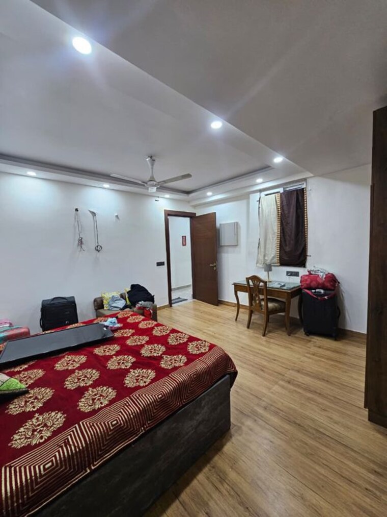 Bedroom, chattarpur 5 Bedroom 3000 Sq.Ft. Builder Floor In Chattarpur Delhi 10416633