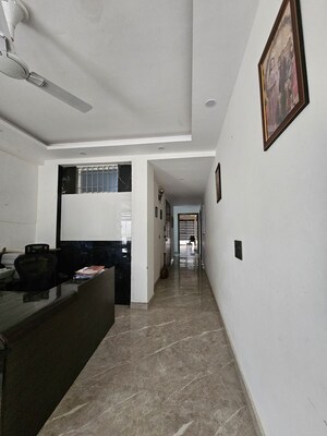 Parking in 5 BHK Builder Floor at Chattarpur – for Rent