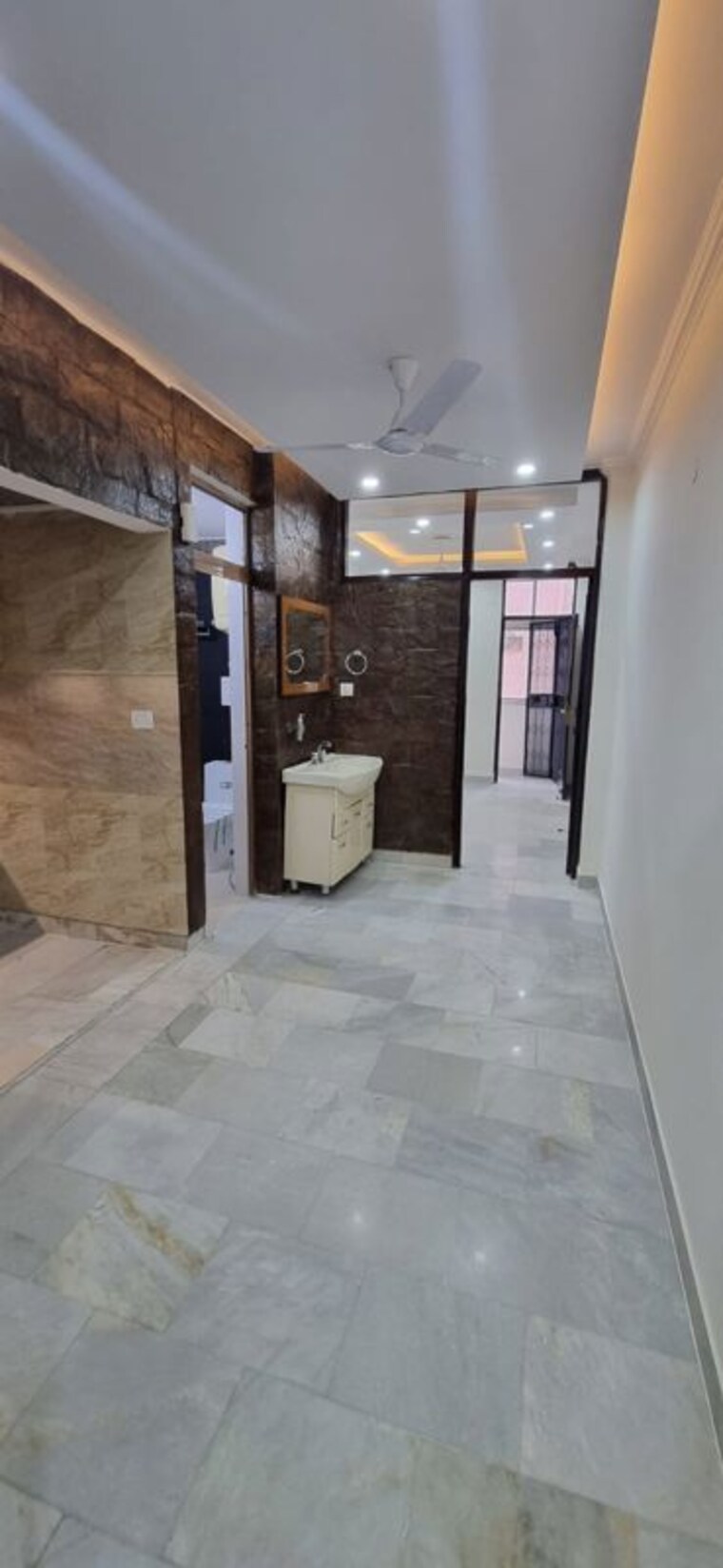 Room, lajpat nagar i 2 Bedroom 900 Sq.Ft. Builder Floor In Lajpat Nagar I Delhi 10416634