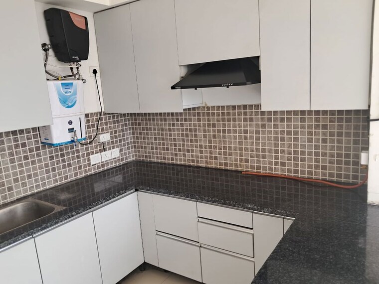 Kitchen, jaypee-greens-pavilion-court 3 Bedroom 1820 Sq.Ft. Apartment In Sector 128 Noida 10413662