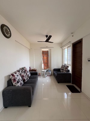Living Room in 1.5 BHK Apartment at Highpoint ITrend Homes Phase 2, Hinjewadi – for Rent