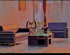 StudioBuilder Floor For Rent in Sector 32