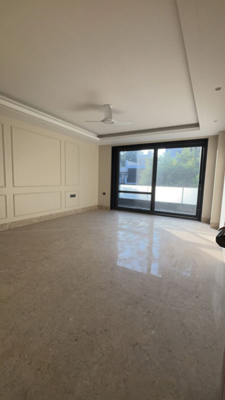 Room, naraina 4 Bedroom 4500 Sq.Ft. Builder Floor In Naraina Delhi 10416645