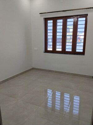 2 BHK Builder Floor For Rent in Rishi Nagar