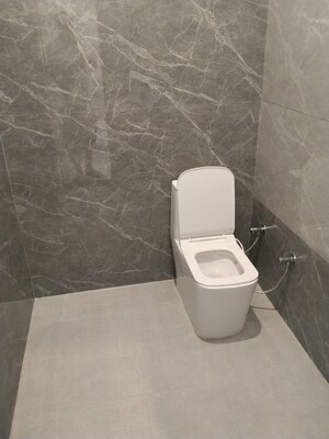 Bathroom in 2 BHK Builder Floor at Rishi Nagar – for Rent