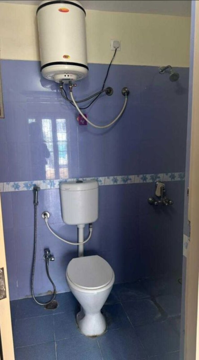 Bathroom, cansa-heights 3 Bedroom 1400 Sq.Ft. Apartment In Bellandur Bangalore 10416653