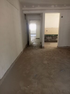 Room in 4 BHK Apartment at Parx Laureate, Sector 108 – for Sale