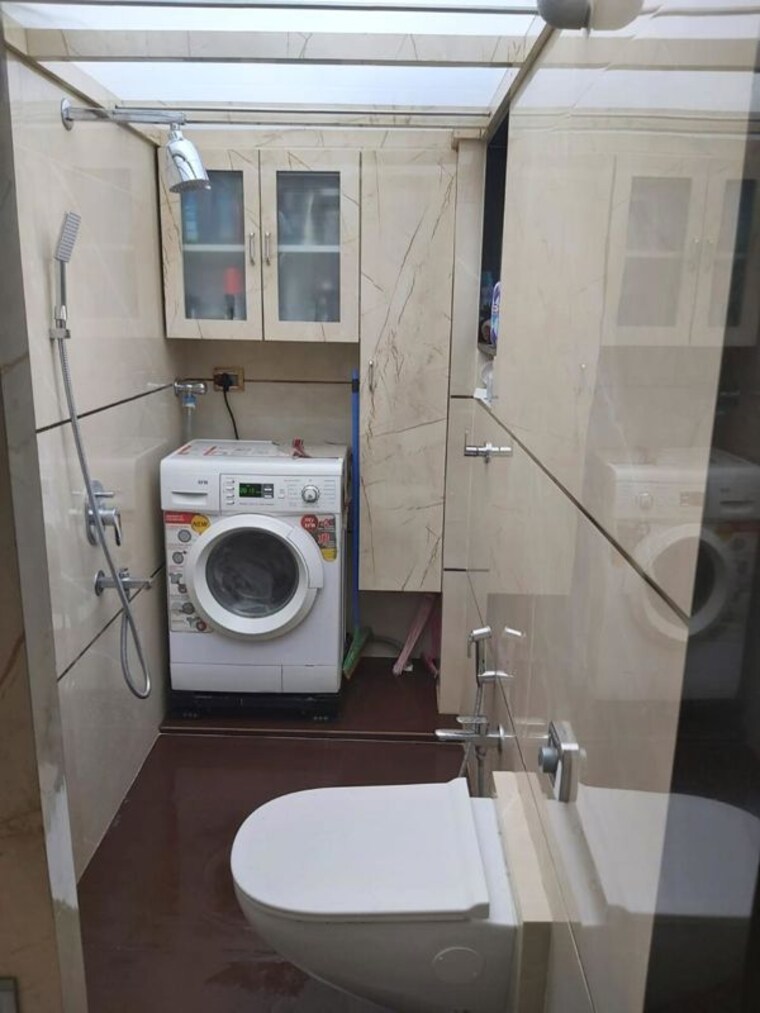Bathroom, platinum-heights-mumbai 2 Bedroom 750 Sq.Ft. Apartment In Andheri West Mumbai 10416687